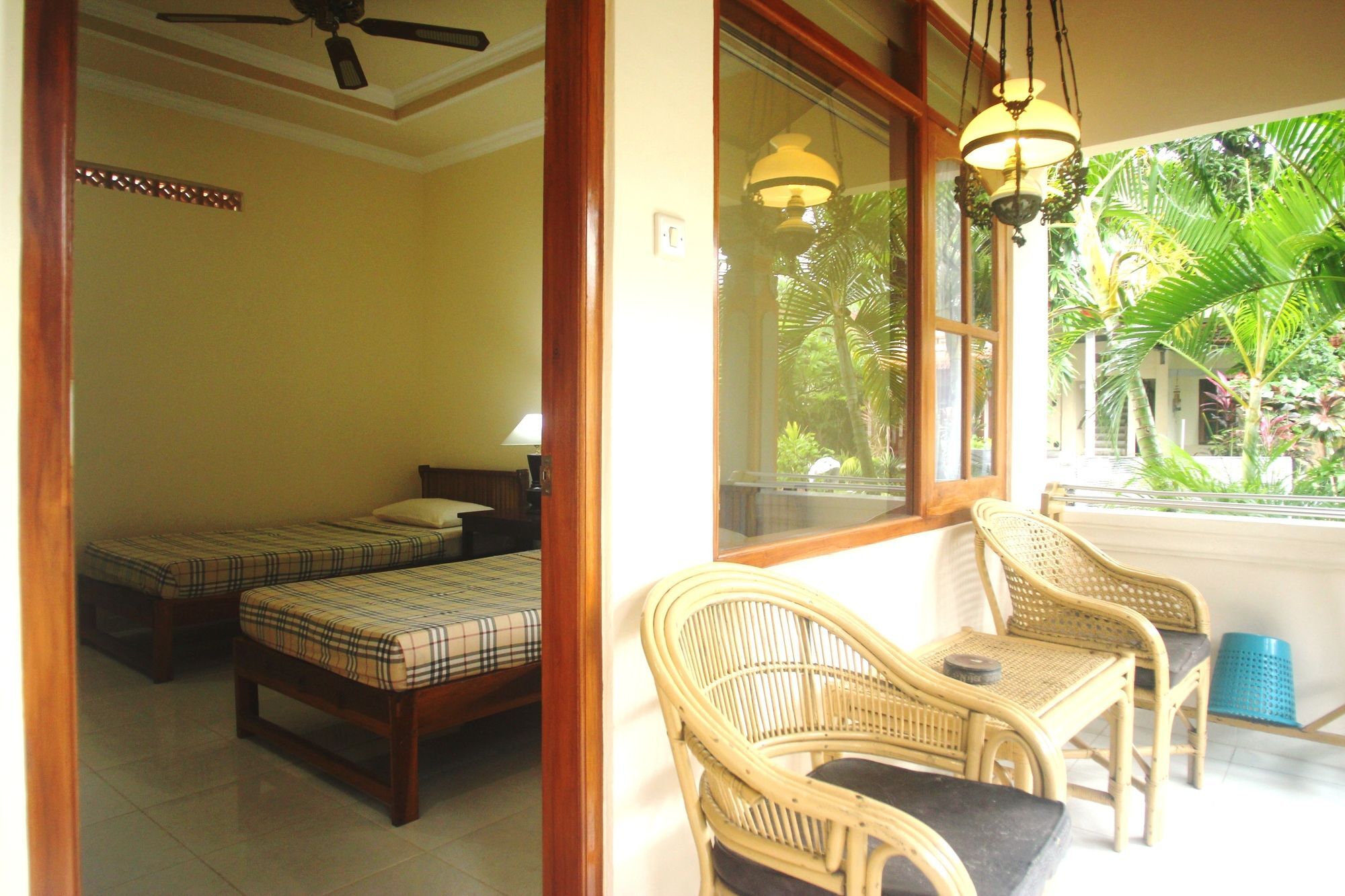 Lovina Beach Hotel Buleleng  Exterior photo