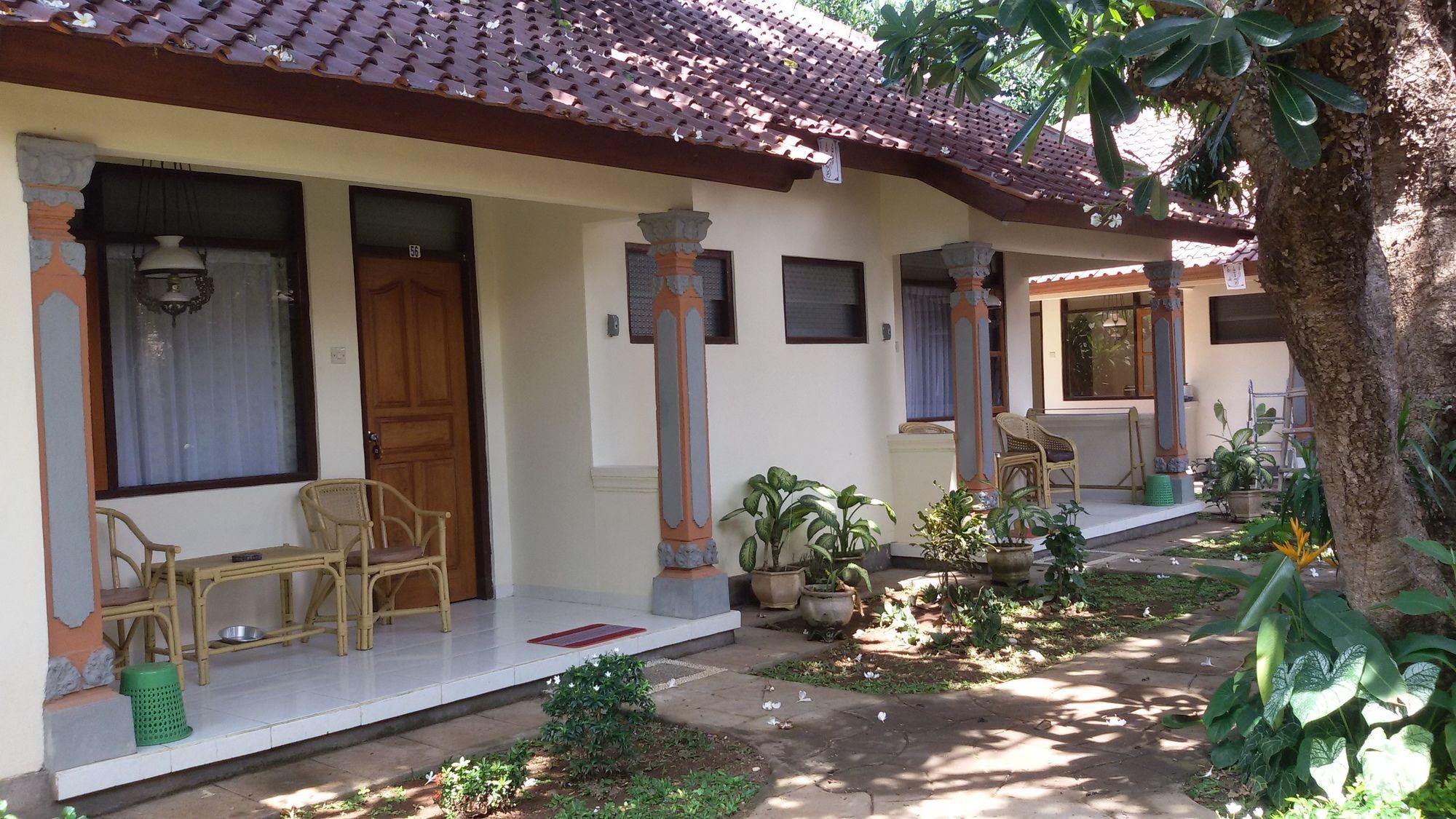 Lovina Beach Hotel Buleleng  Exterior photo