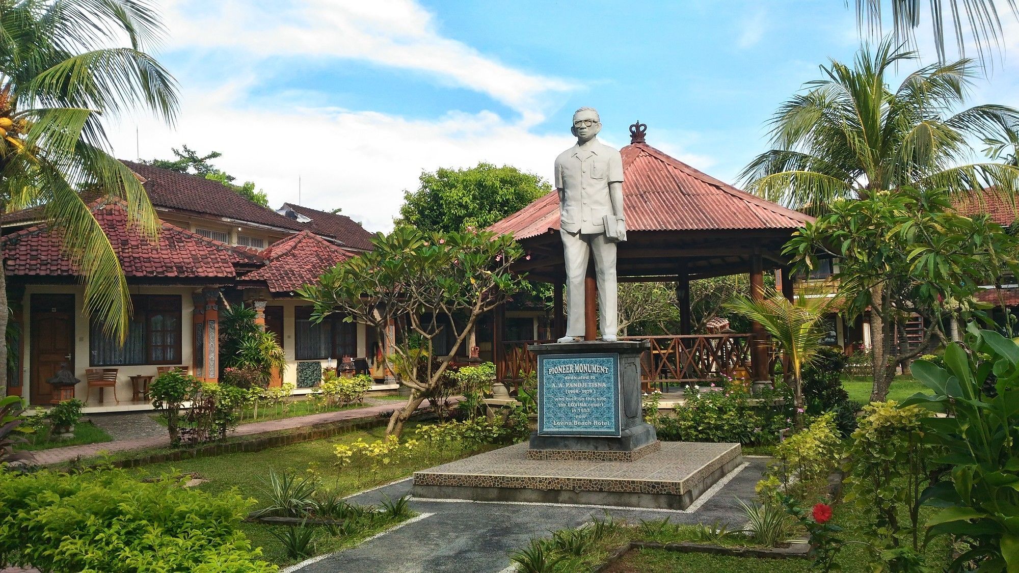 Lovina Beach Hotel Buleleng  Exterior photo