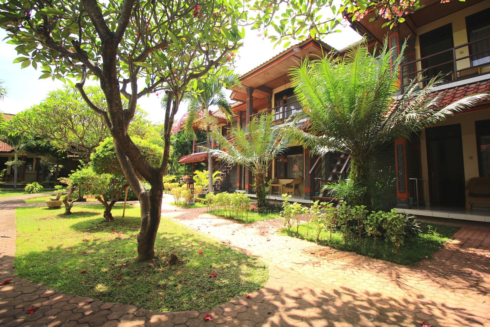 Lovina Beach Hotel Buleleng  Exterior photo